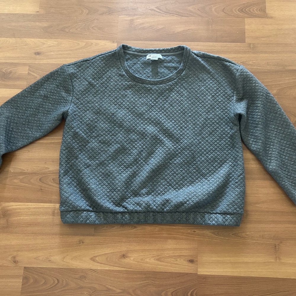 Liz Claiborne The Weekend Collection Gray Sparkly Quilted Sweatshirt size xl